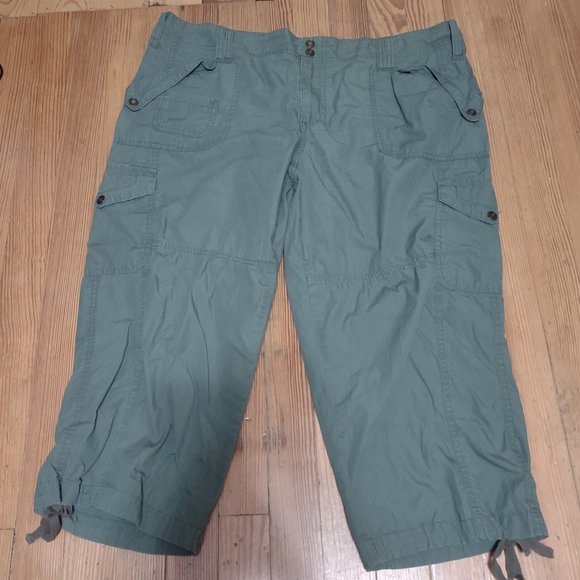 Drab Olive Green Cropped Ankle-Length Pants - Picture 1 of 6
